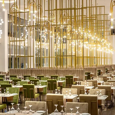 Chrysomare & فندق 5*