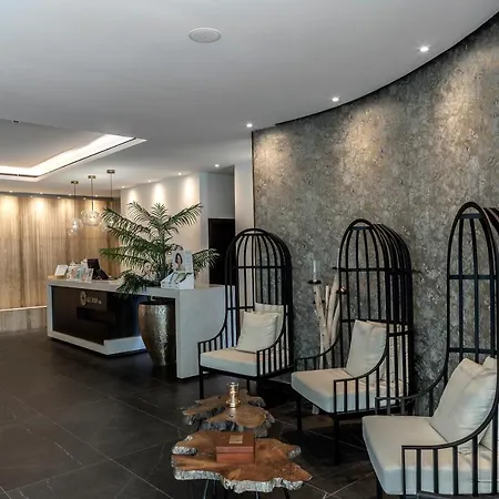 فندق Chrysomare & 5*