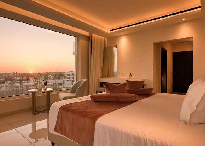 Chrysomare & 5* Ayia Napa