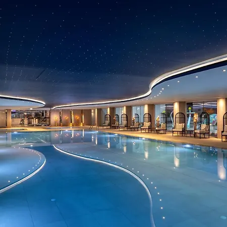 Chrysomare & Hotel 5*