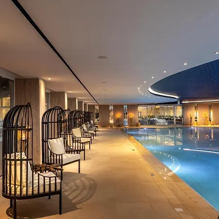 Chrysomare & Hotel 5*