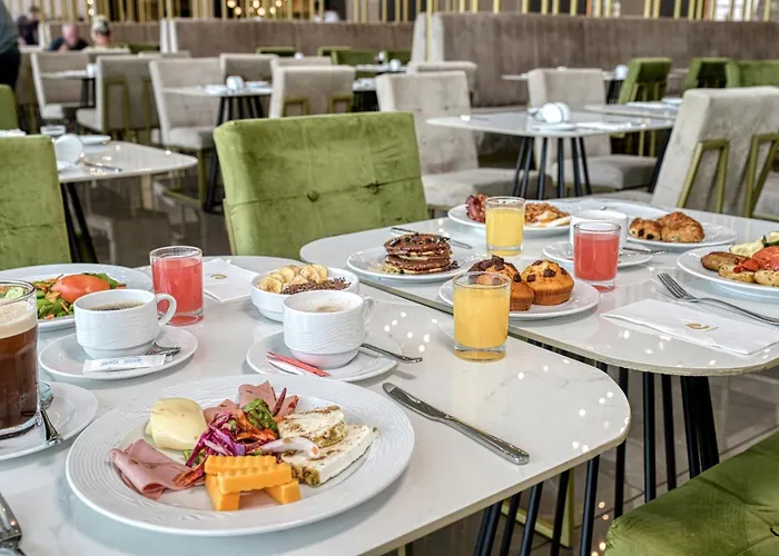 Chrysomare & Hotell 5*