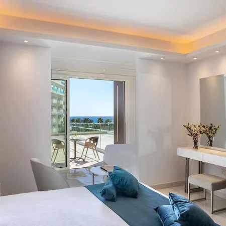 Chrysomare & Hotel 5*