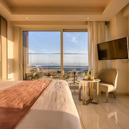 Chrysomare & Hotel 5*