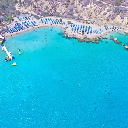 Chrysomare & Hotel