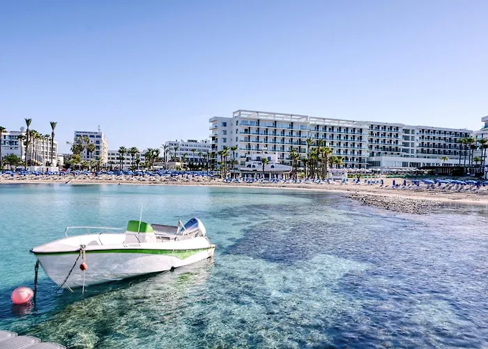 Hotel Chrysomare & 5*