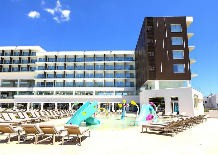 Chrysomare & Hotel Ayia Napa